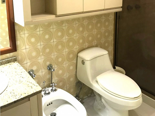 Alquiler De Apartamento En La Alameda 150m2 3h/2b/2p (ig)