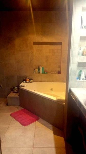 Casa En Venta 5 Ambientes En Lanús Este