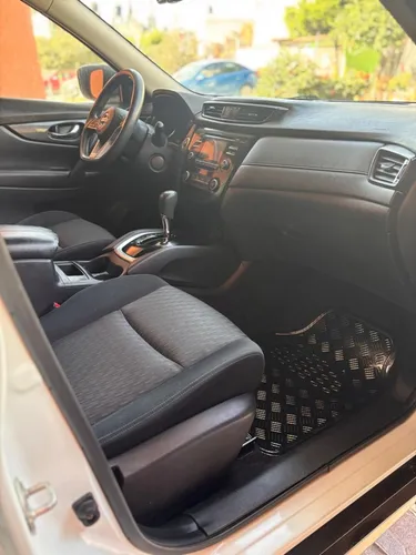 Nissan X-Trail 2.5 Sense 3 Row Cvt