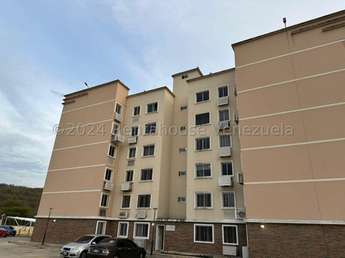 Dennymar, Vende Apartamento Amoblado En Urb Priv Al Este De La Ciudad, Conectado A Planta, Areas Sociales, 2hab, 2baños, Ambientado Para Brindar Total Confort Para Vivir Y Descansar, Contáctame B4b5b4