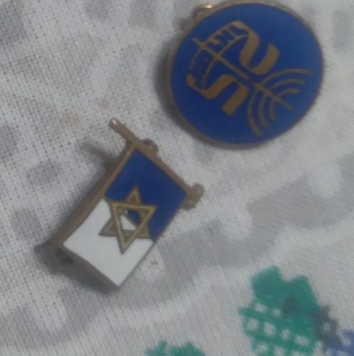 Pins. Israelies. Divinos.