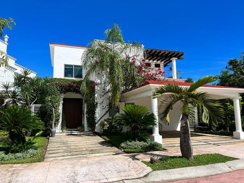 Imagen 1 de 15 de Casa En Venta Lagos Del Sol Cancun