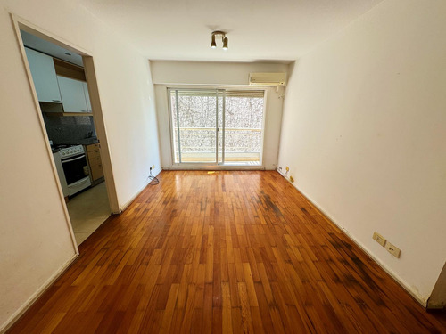 Departamento Con Cochera Propia A La Venta !