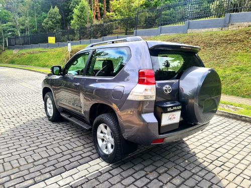 Imagen 7 de 14 de Toyota Prado Sumo Tx