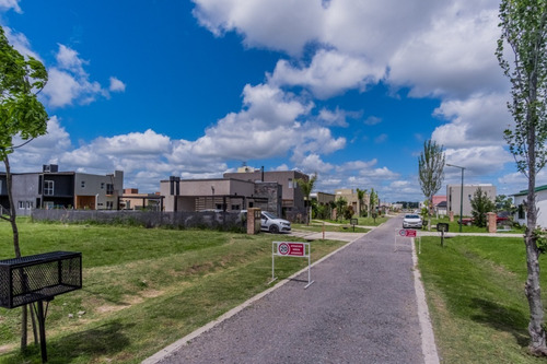 Barrio Laguna Azul, Excelente Oferta Hasta Vender. Escritura Inmediata