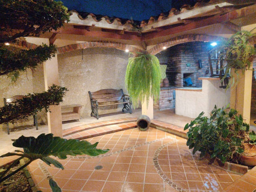 Imagen 10 de 19 de Casa Pueblo Nuevo, Urb. Agua Clara