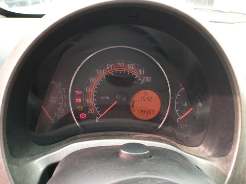 Imagen 7 de 7 de Fiat Uno 2013 1.4 Way Pack Seg.