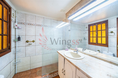 Casa En Venta En La Reina