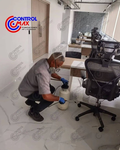 Servicio De Fumigacion Chiripas Pulgas Termitas Acaros