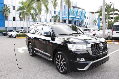 Toyota Land Cruiser 2013 Con El Frental 2017 La Más Full