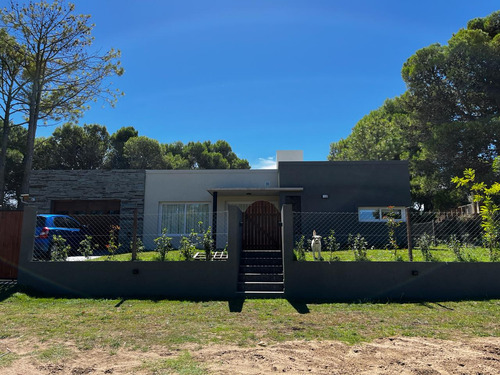 Casa En Venta En Pinamar A Estrenar