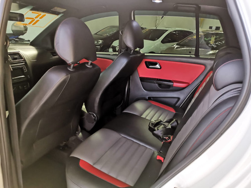 Volkswagen Fox 1.6 16v Msi Pepper Total Flex 5p