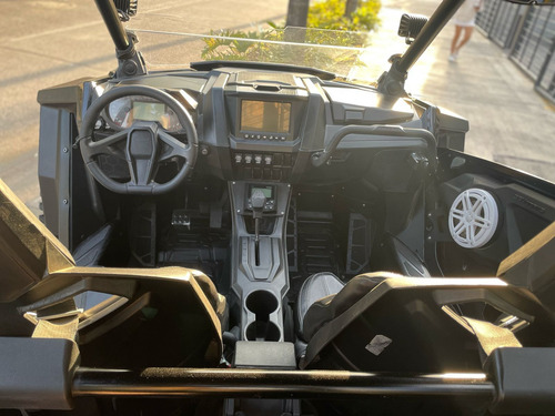 Polaris Rzr