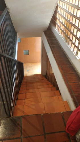 Imagen 2 de 14 de Vendfo Oficina En Maiquetia.lista Para Usar.