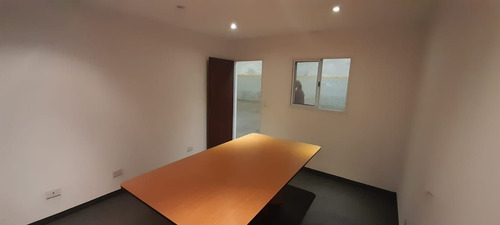 Imagen 17 de 28 de Local Con Estacionemiento Venta Beccar