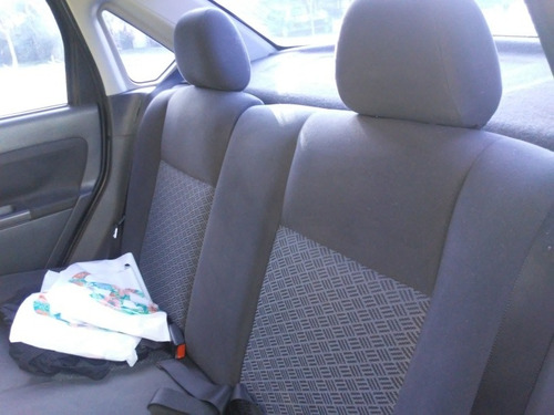 Ford Fiesta Max 1.6 Ambiente 2005
