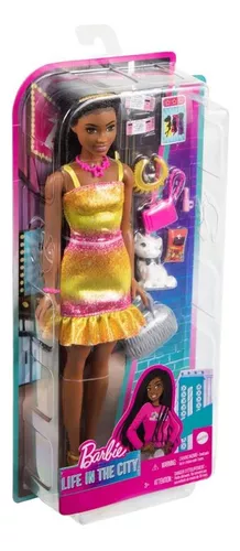 Boneca Barbie Morena Caminhada com Pet - Mattel