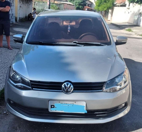 Imagem 3 de 4 de Volkswagen Voyage 2016 1.6 Msi Comfortline Total Flex 4p
