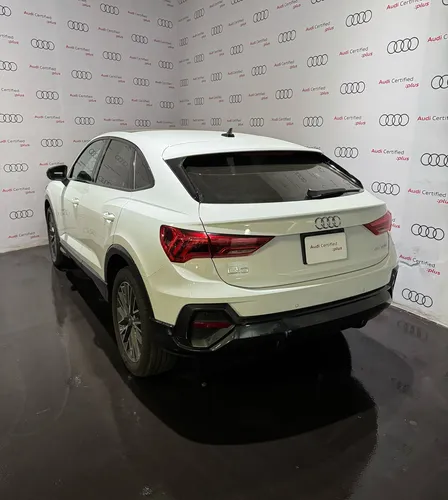 Audi Q3 2.0 Sportback 35 Tfsi Select 180hp Dsg
