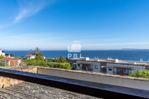 Apartamento En El Lomo De La Ballena 2 Dormitorios - Quartier Punta Ballena - Ref : Pbi489