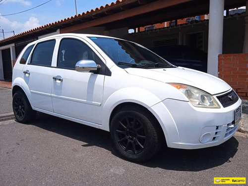 Ford Fiesta Max