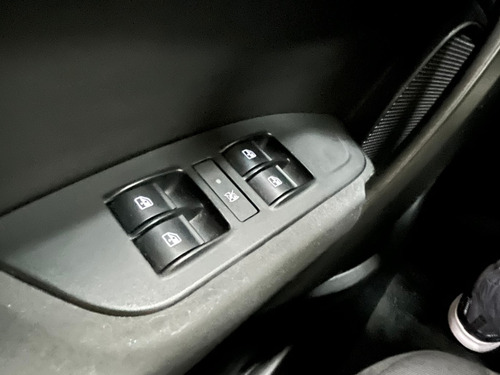 Fiat Cronos 1.0 FIREFLY FLEX DRIVE MANUAL
