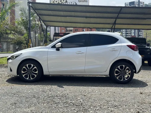 Mazda 2 Grand Touring AT