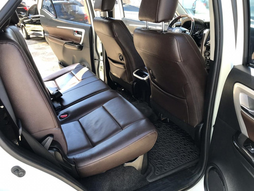 Toyota Hilux Sw4 2.8 Srx 4x4 7 Lugares 16v Turbo