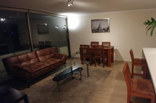 Imagen 3 de 8 de Lujoso Departamento Amoblado Costado Parque Arauco