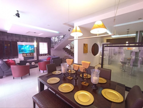 Imagen 9 de 28 de Fernando Guerrero Vende Casa-quinta De Esquina En Urb. La Viña