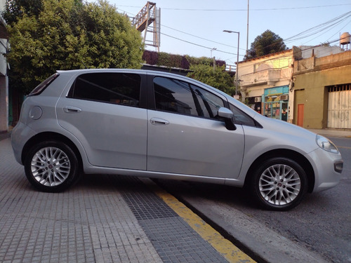 Imagen 5 de 10 de Fiat Punto 2013 Como Nuevo !!!!