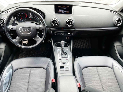 Imagen 12 de 15 de Audi A3 2015 4p Sedán Attration L4/1.4/t Aut