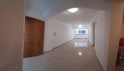 Imagen 4 de 19 de Fernando Guerrero Vende Apartamento En Tazajal Res Araguaney Suites