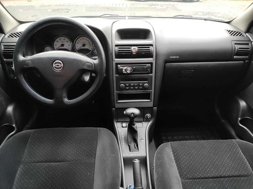 Gm/astra Sedan Advantage Automático, Impecável