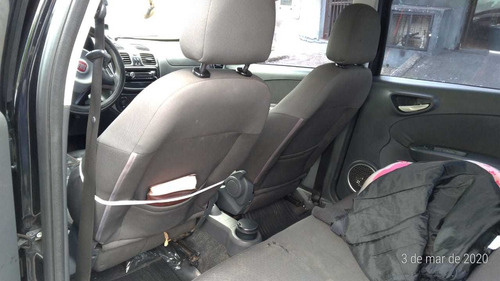Fiat Grand Siena 1.4 Attractive Flex 4p 2012