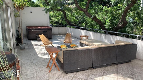 Imagen 1 de 8 de Linda Casa En Venta De 220m2 En Hipódromo Condesa