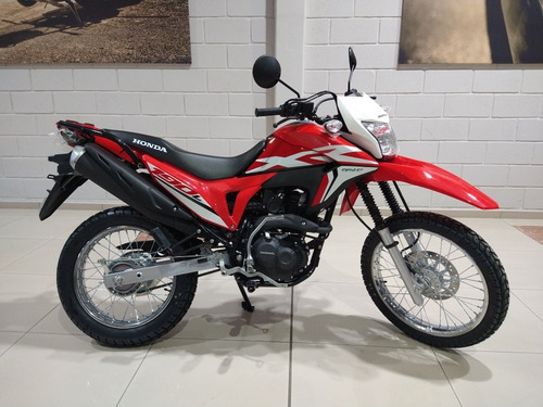 Imagen 2 de 17 de Honda Xr 190 2022 Paperino Srl