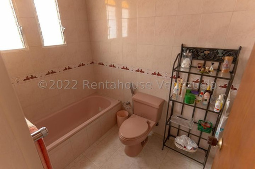 Imagen 17 de 18 de Casa En Venta En Macaracuay 22-23822 #ventasdeleste 04142226685