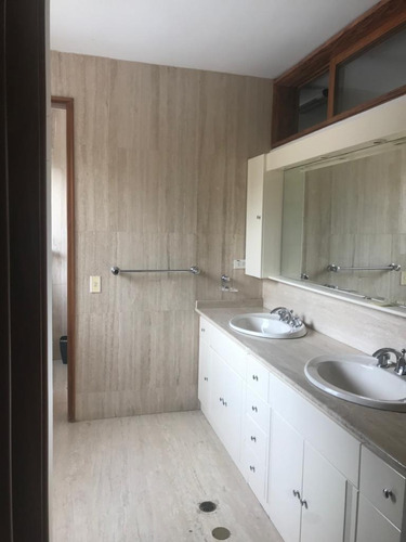 Imagen 13 de 24 de Venta De Apartamento Duplex En Los Naranjos De Las Mercedes