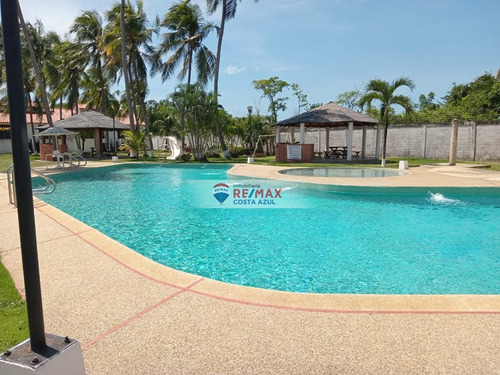 En Venta Acogedor Tonw House Listo Para Disfrutar En El Conjunto Diego Beach, Tucacas.