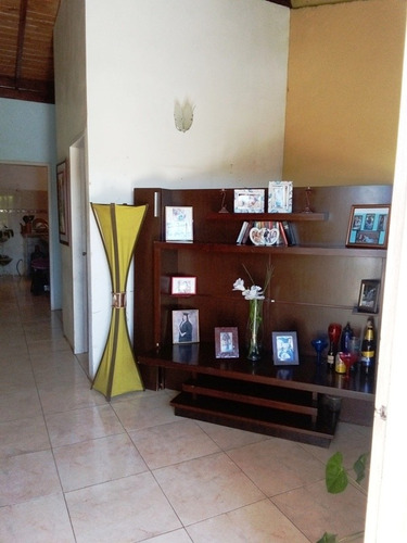 Imagen 2 de 6 de Casa En Calicanto. C.r. Los Robles, Urb. Valencia C43 Imnova