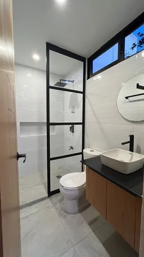 Casa Moderna De 2 Recámaras En Renta En Zona Galerías