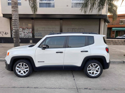 Imagen 8 de 12 de Jeep Renegade 2018 1.8 Sport At Plus