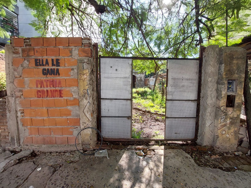 Venta De Terreno Ubicado En Calle Pellegrini 2000