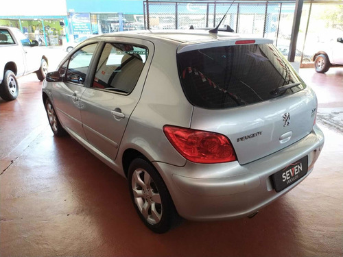 Peugeot 307 1.6 Presence Pack Flex 5p 2011