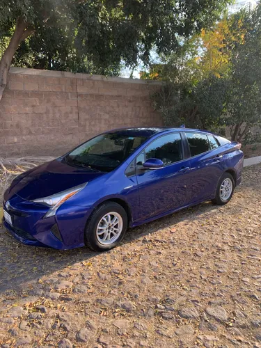Toyota Prius 1.8 Premium Cvt