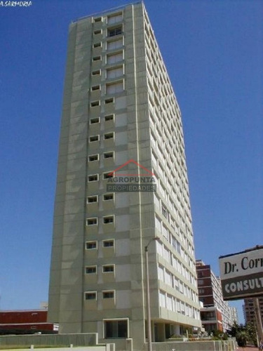 Brava, Primeras Paradas, Excelente Construcción- Ref: 5371