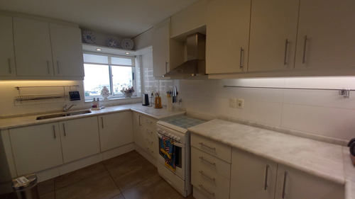 Alquiler Apartamento 3 Dormitorios Amueblado . Ciudad Vieja