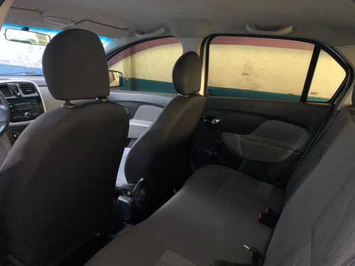 Renault Logan Renault Logan Authentique 1.0 12V SCe (Flex)