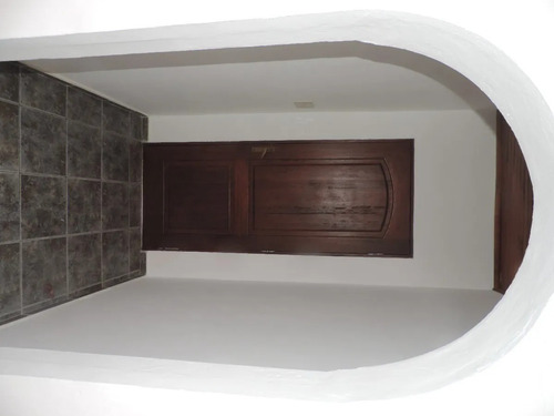 Imagen 5 de 15 de Divina Casa De 2 Dormitorios A Dos Cuadras Del Parque Prado!